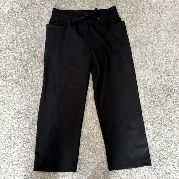Joe Fresh Pants - 3/$25 Joe Fresh Active Cropped Joggers